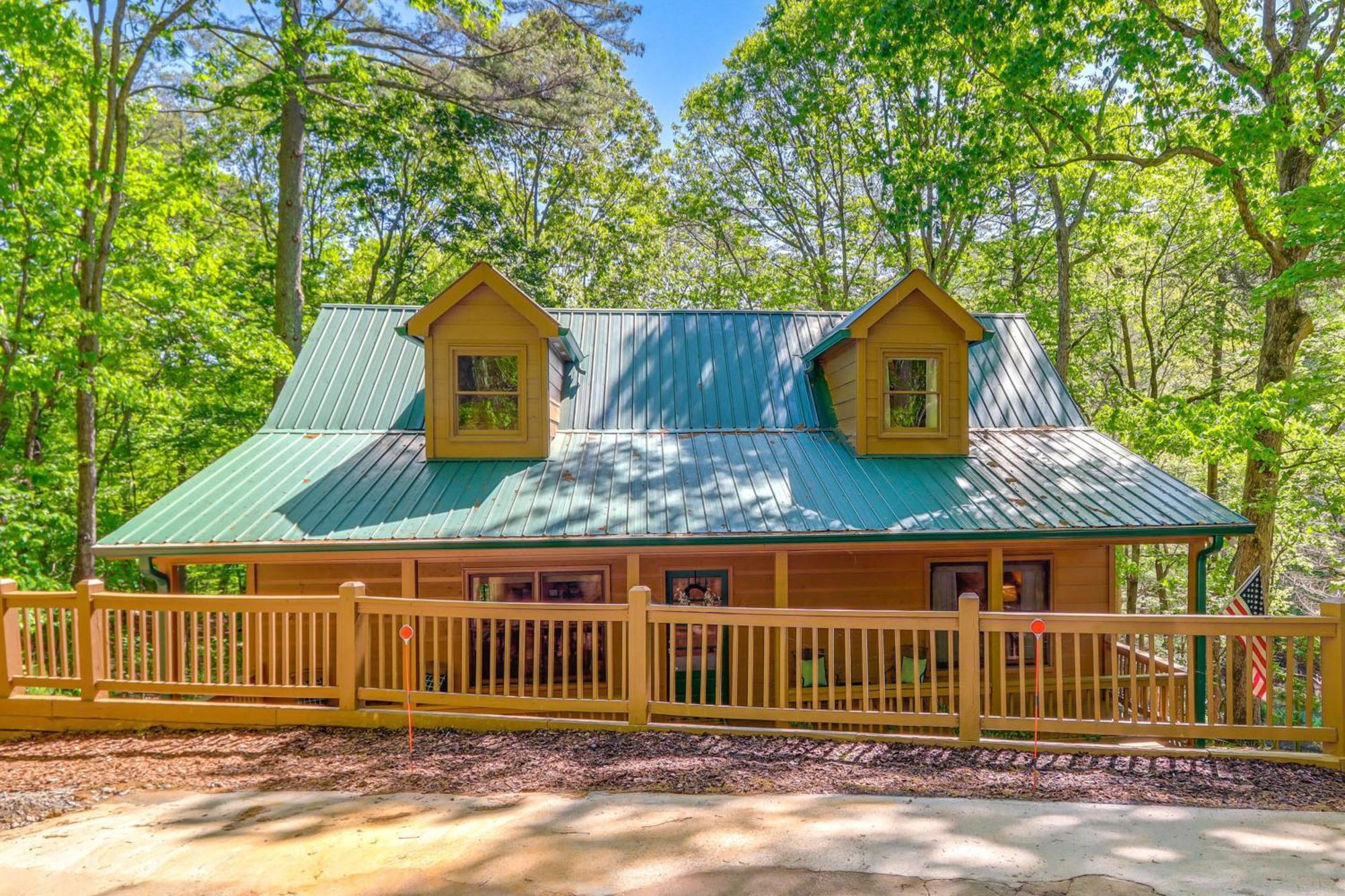 Lakeside Cabin Game Room, Dock, Orchard, Wineries Ellijay Kültér fotó